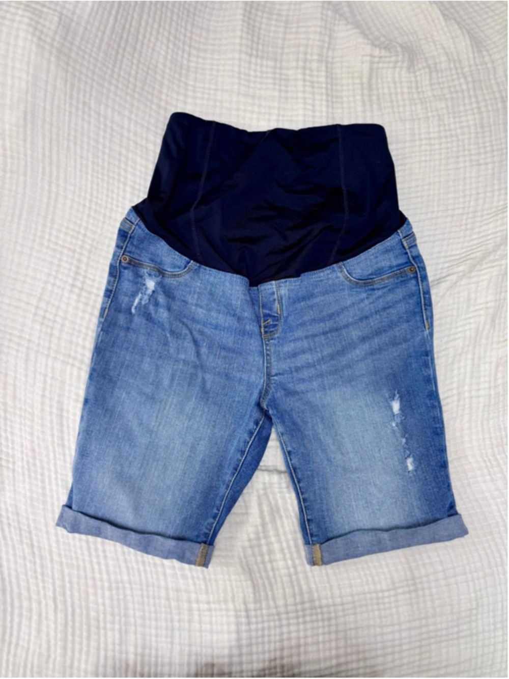 Women's Isabel Maternity Blue Distressed Bermuda Shorts Size 8
